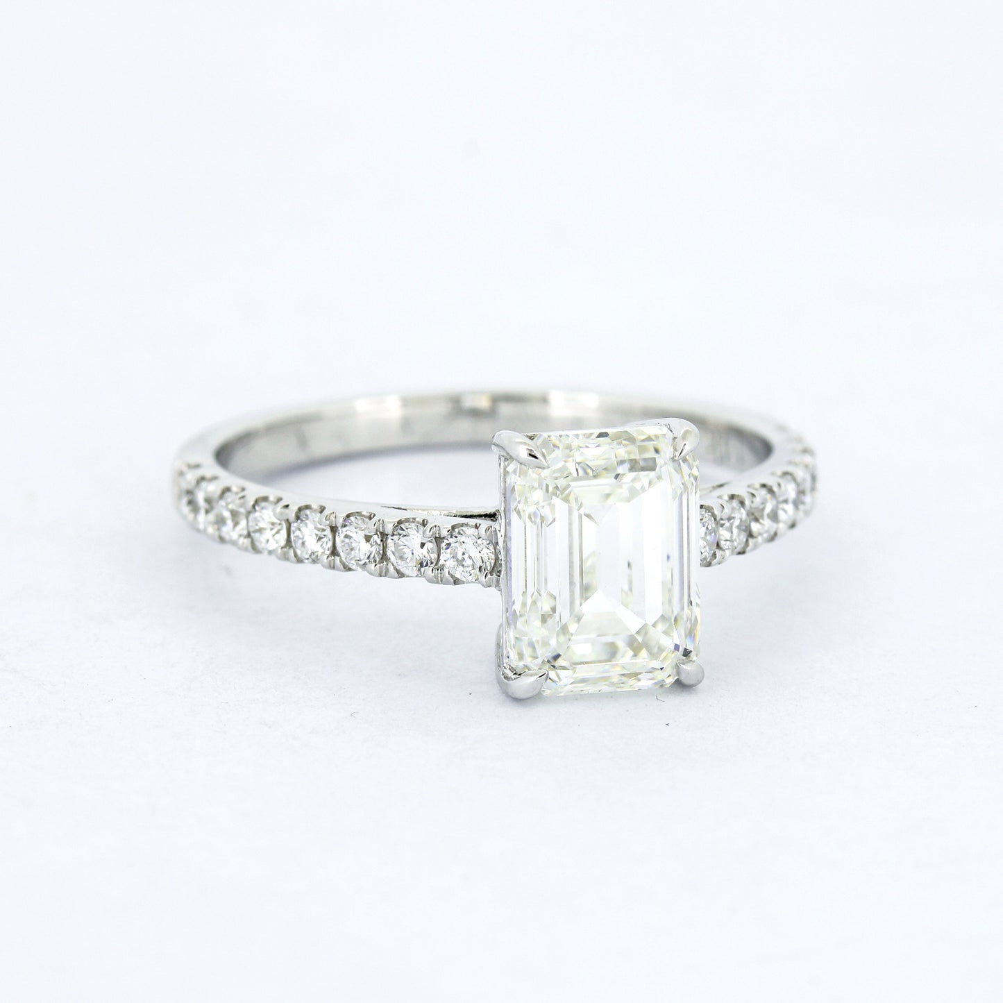 Ring Emerald Cut 585 Gold 14 kt - 2 ct Diamant F VVS2 CVD - Labor Diamant