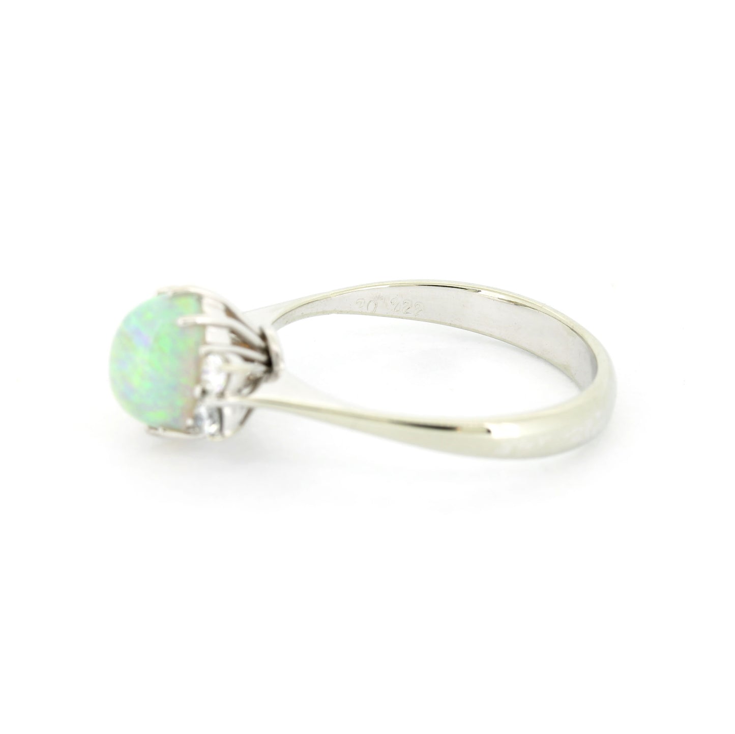 Opal Ring 750 Gold 18 Kt - Brillanten 0,22 ct SI - Wert 940,-