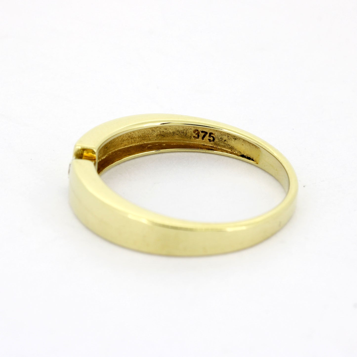 Ring 375 Gold 9 kt Gelbgold - 0,07 ct Brillanten W/SI - Wert 530,-
