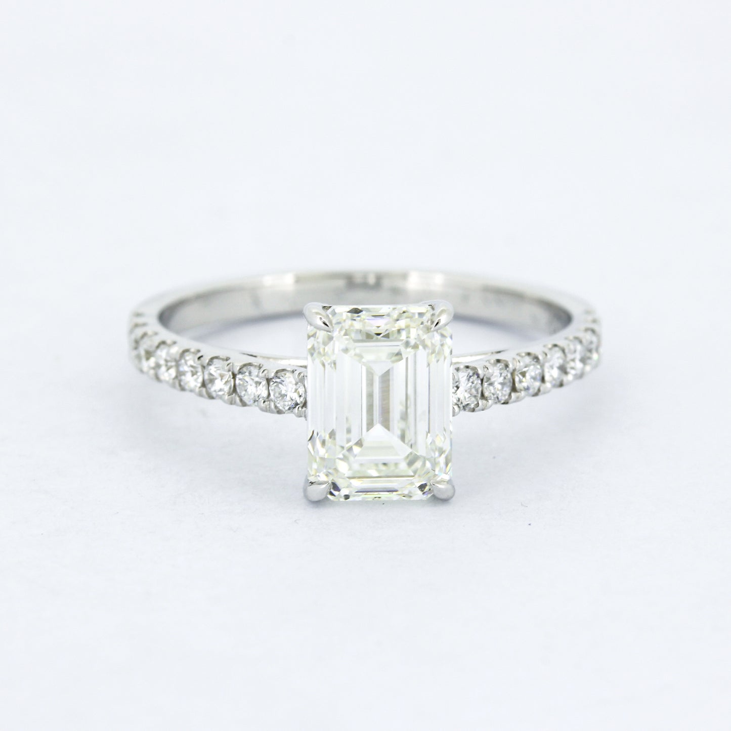 Ring Emerald Cut 585 Gold 14 kt - 2 ct Diamant F VVS2 CVD - Labor Diamant