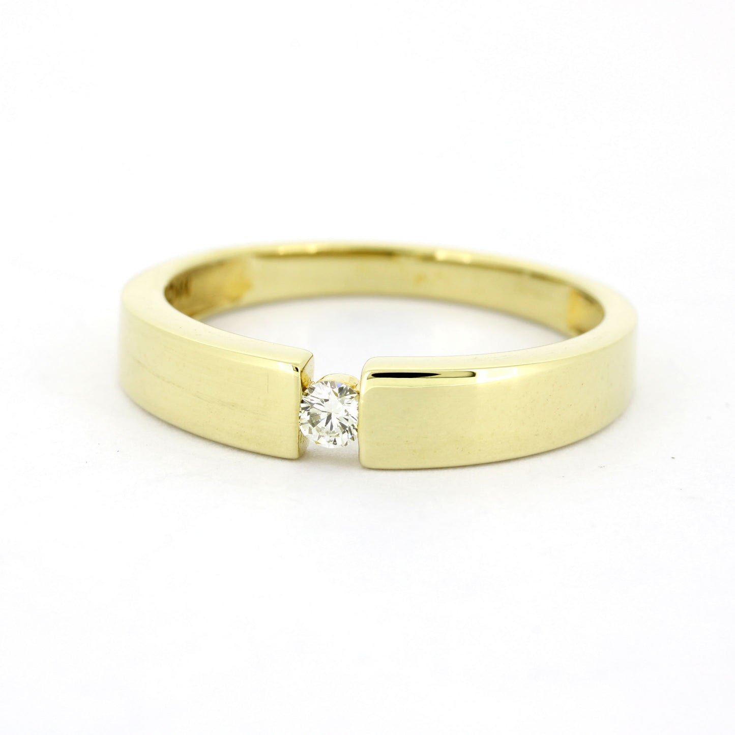 Ring 375 Gold 9 kt Gelbgold - 0,07 ct Brillanten W/SI - Wert 530,-