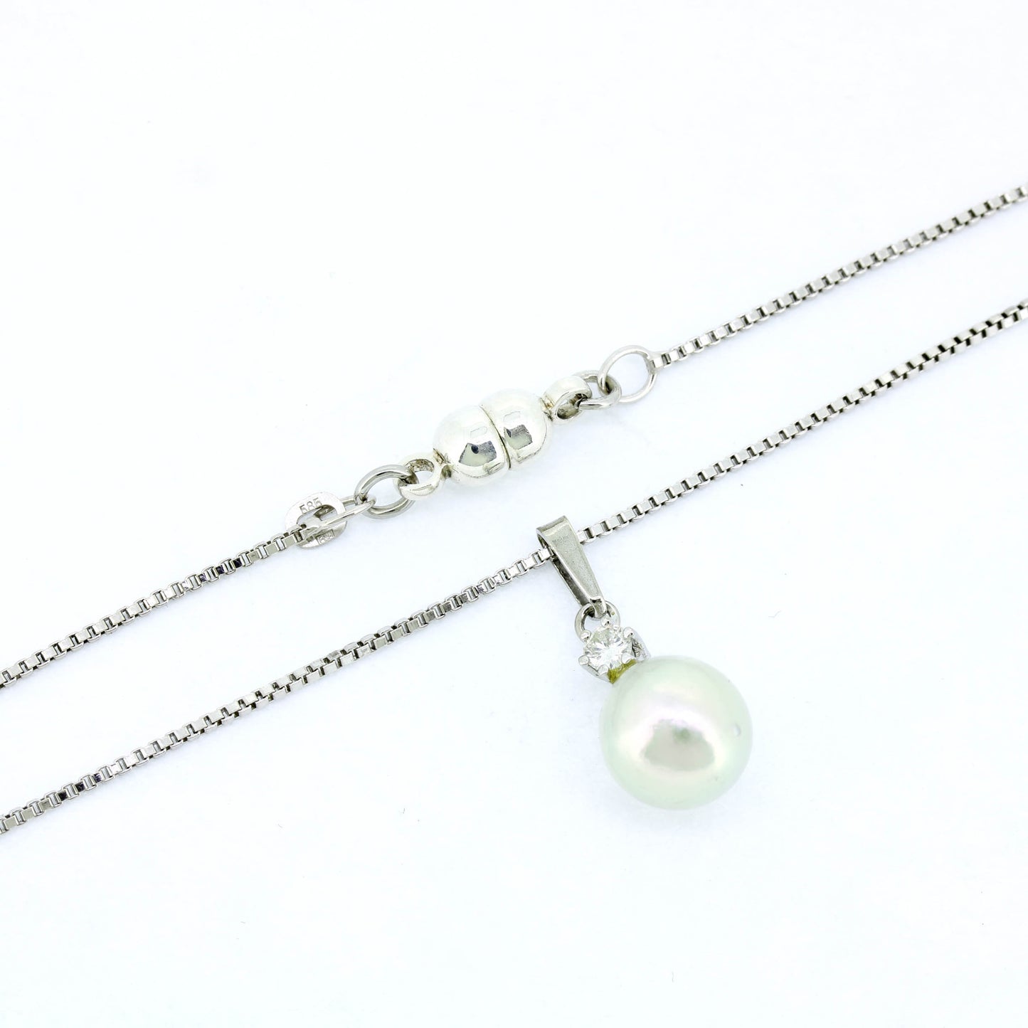 Kette mit Anhänger 585 Gold 14 Kt Magnetverschluss Perle - Diamant - Wert 620,-