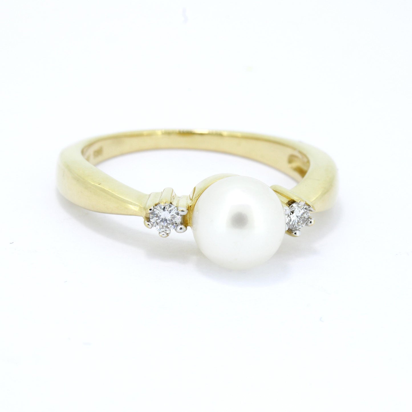 Ring 585 Gold Brillanten und Süßwasserperle 0,10 ct Wert 660,-