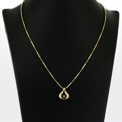 Kette mit Anhänger - 333 & 585 Gelbgold - Saphir & Zirkonia - Wert 780,-