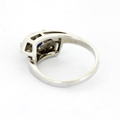 Saphir Ring 585 Weißgold 14 Kt - 6 kleine Diamanten - Wert 800,-