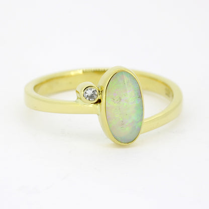 Ring 585 Gold 14 Karat Gelbgold Opal, Brillant 0,03 ct Gr. 59 - Wert 880,-