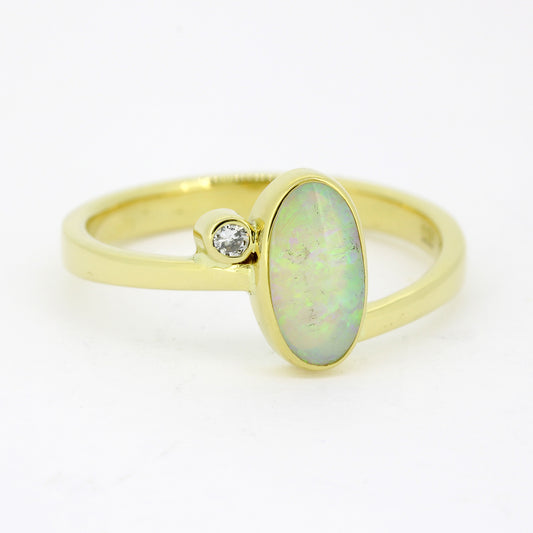 Ring 585 Gold 14 Karat Gelbgold Opal, Brillant 0,03 ct Gr. 59 - Wert 880,-