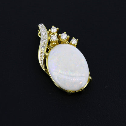 Opal Clip Anhänger 585 Gold 14 Kt - 7 Diamanten ca. 0,16 ct VS Wert 1100,-