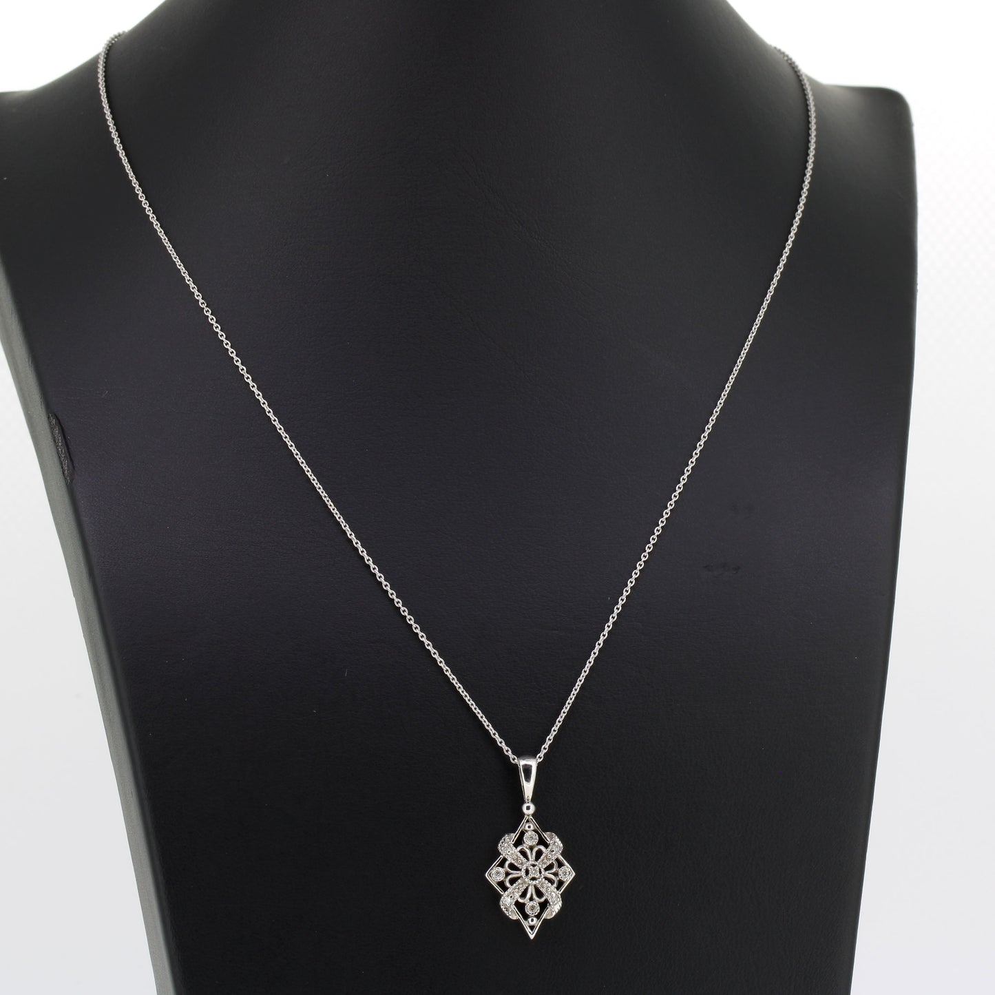 Collier 585 Gold 14 Karat Weißgold Diamanten 0,08 ct 45 cm