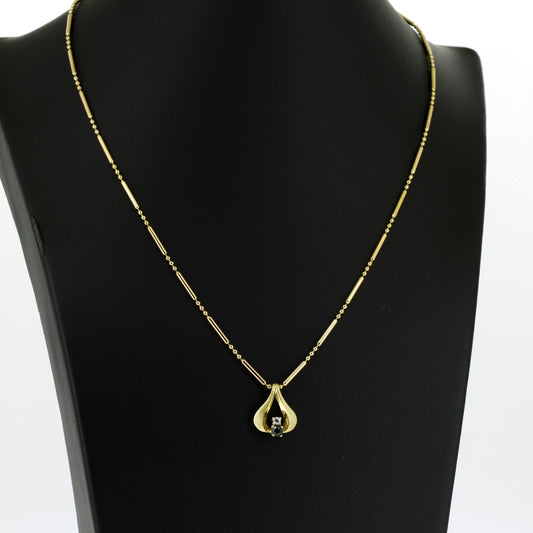 Kette mit Anhänger - 333 & 585 Gelbgold - Saphir & Zirkonia - Wert 780,-