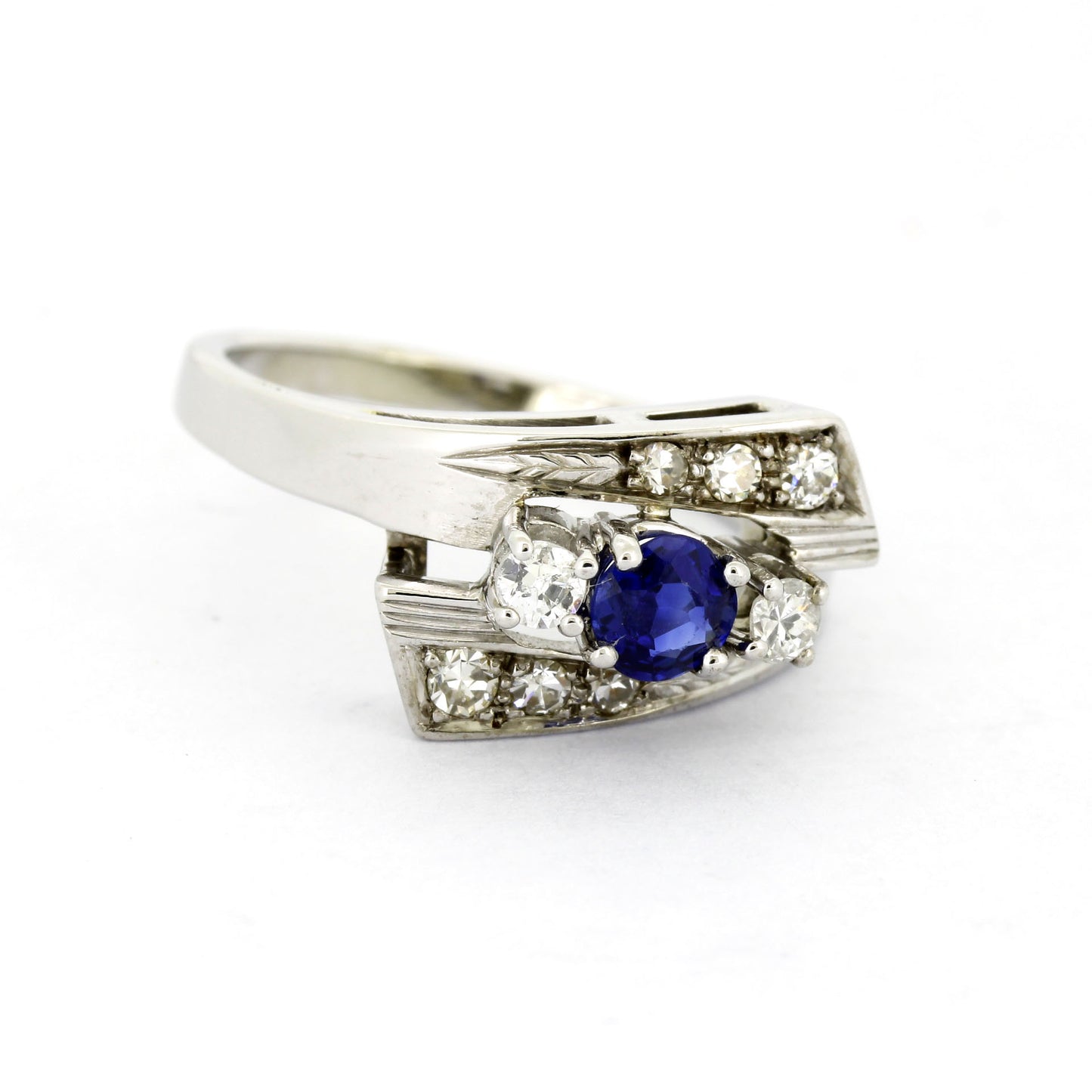 Saphir Ring 585 Weißgold 14 Kt - 6 kleine Diamanten - Wert 800,-