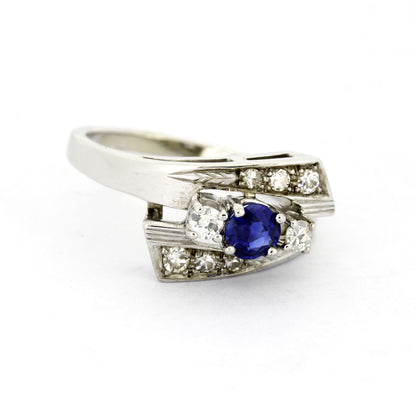Saphir Ring 585 Weißgold 14 Kt - 6 kleine Diamanten - Wert 800,-