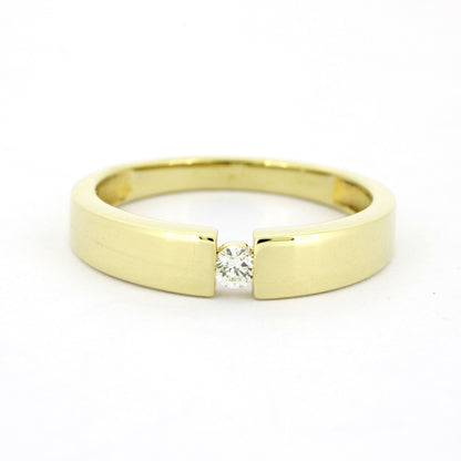 Ring 375 Gold 9 kt Gelbgold - 0,07 ct Brillanten W/SI - Wert 530,-