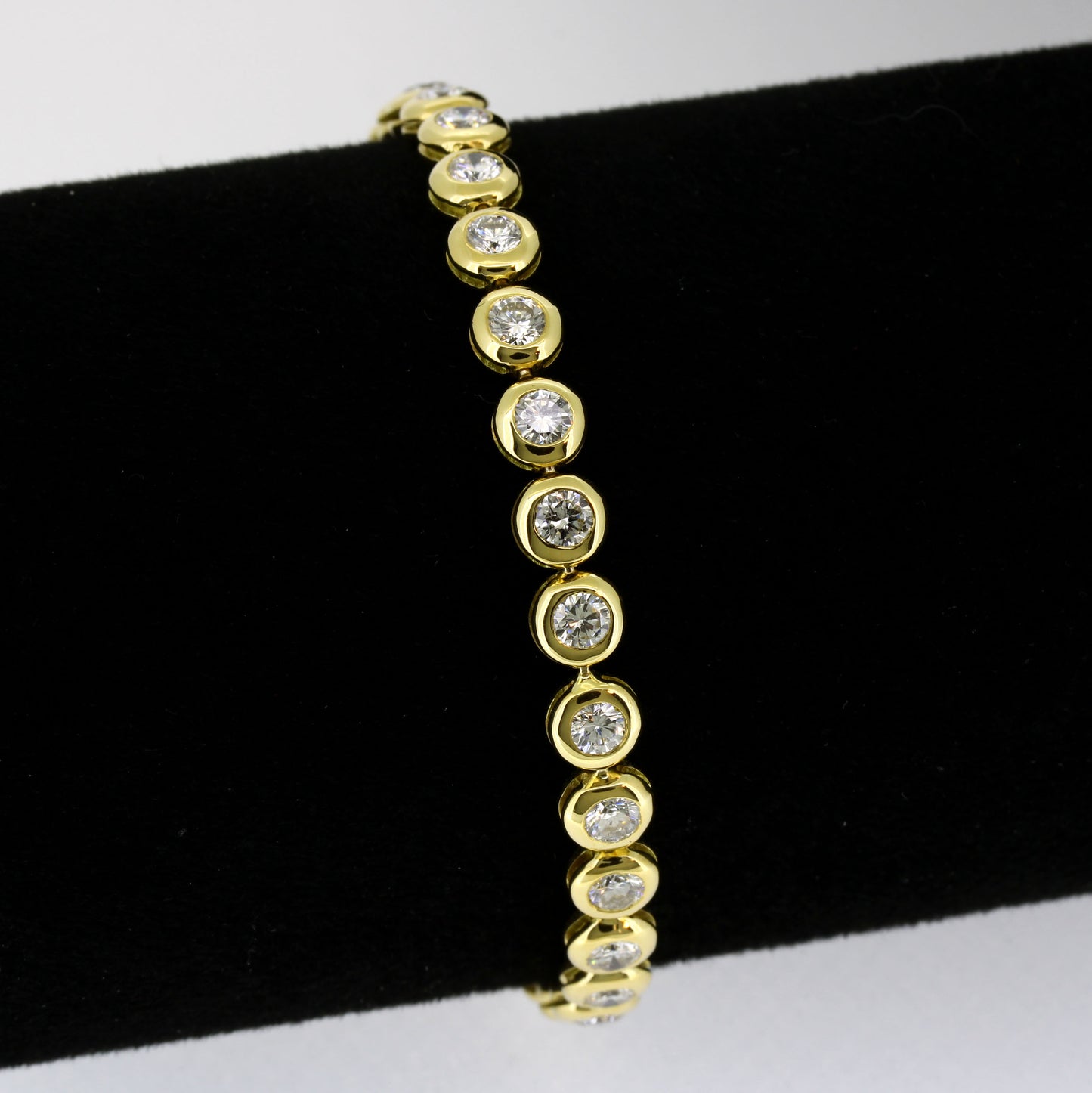 Tennis Armband 750 Gold 18 kt Gelbgold - Brillanten 4,50 ct W/SI - Wert 12400,-