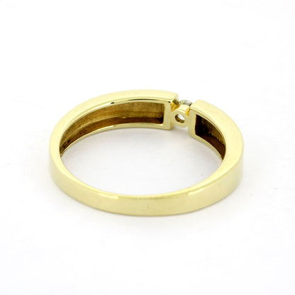 Ring 375 Gold 9 kt Gelbgold - 0,07 ct Brillanten W/SI - Wert 530,-